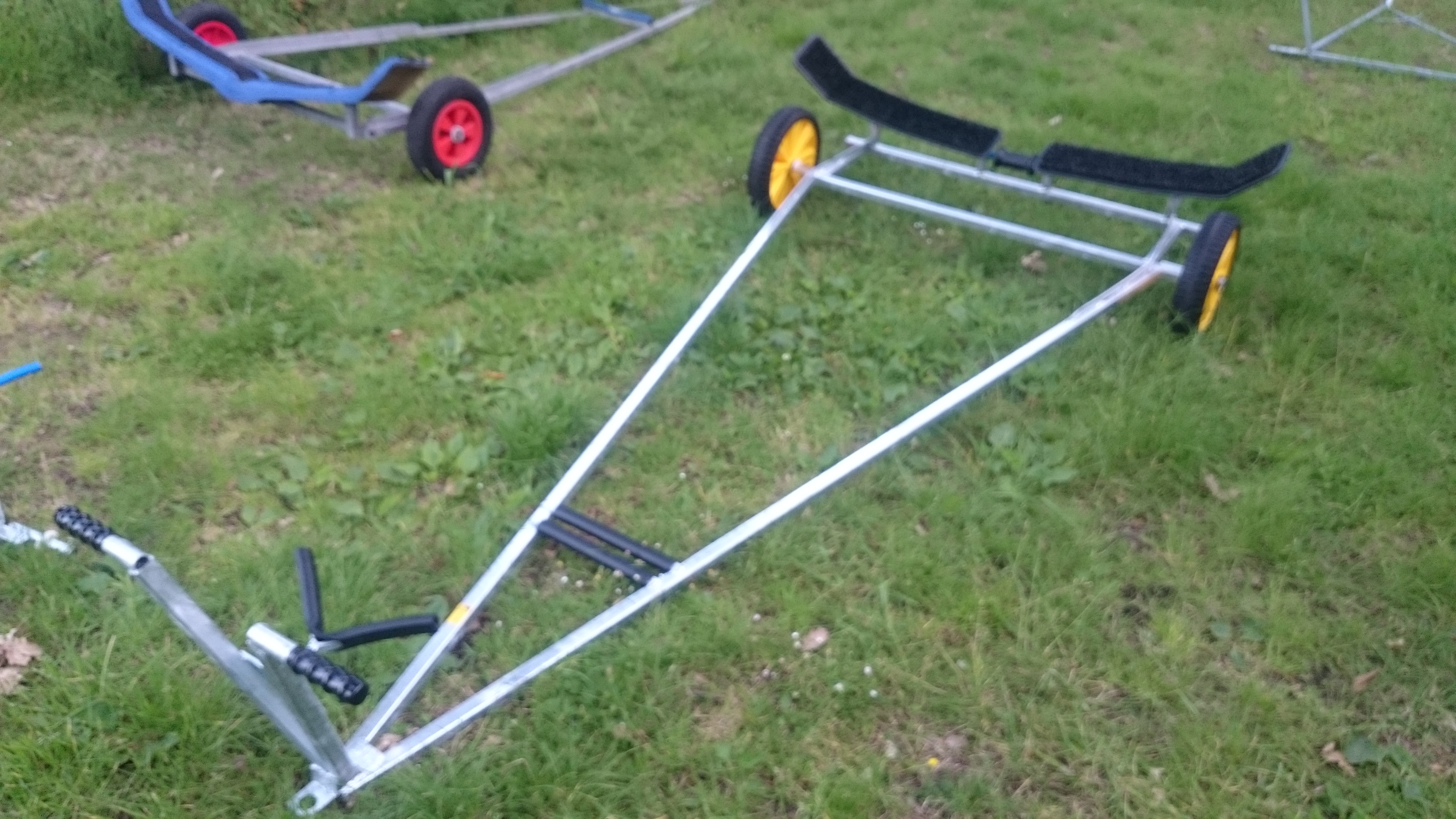 2000 Launching Trolley