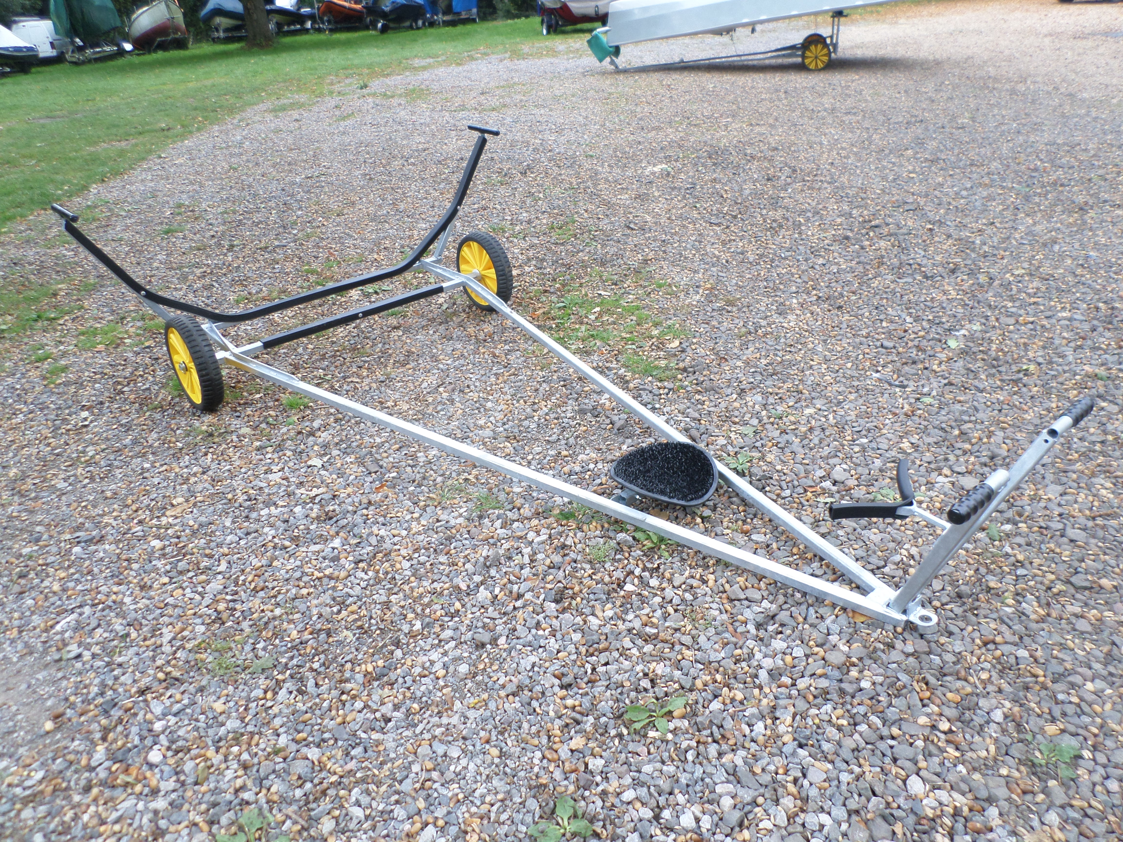 RS400 Gunnel Hung Launching Trolley
